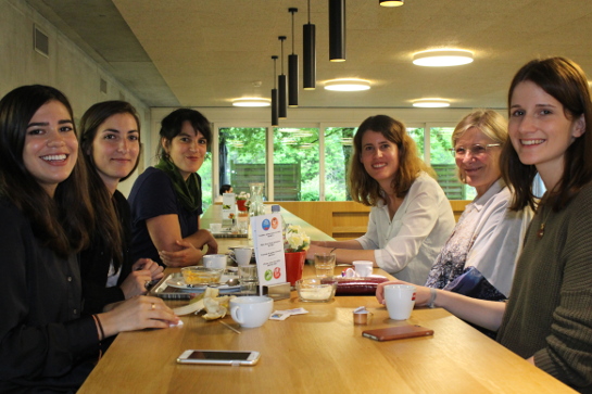 Repas de midi avec deux intervenantes : Martine Bourquin et Tanja Vultier