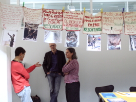 C. Auerbach im Gespräch mit Prof. Dr. Büschges, Universität Bern und K. Aeby, PBI Schweiz