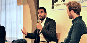 Franklin Castañeda am Sprechen während seiner Speaking Tour