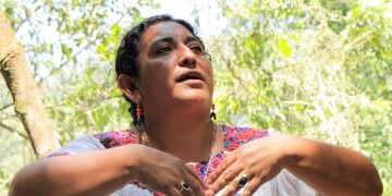 Guatemala: Die indigene Menschenrechtsverteidigerin Imelda Teyul besucht die Schweiz